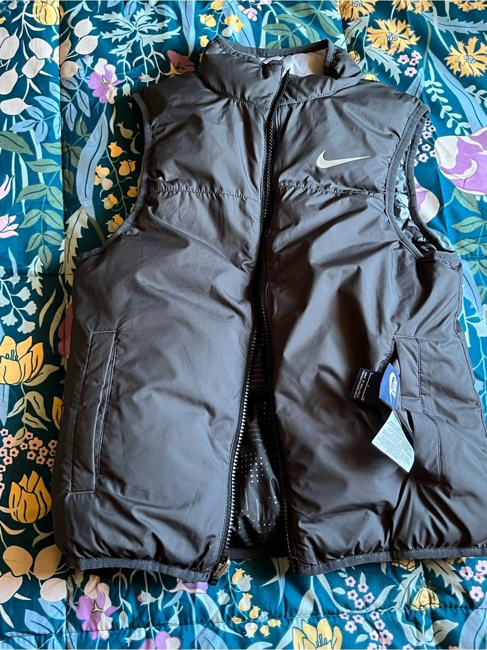 Nike insulated sleeveless